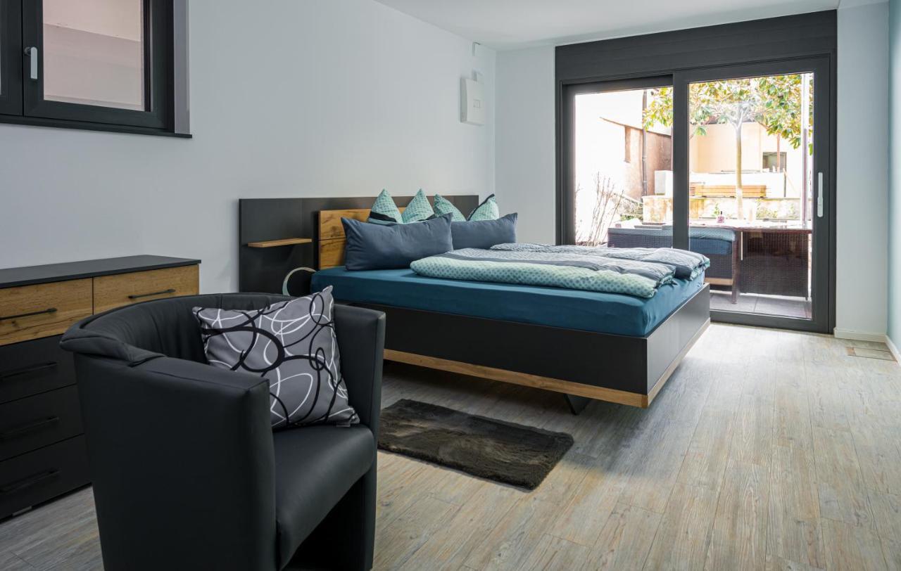 Apartment Magnolia คาร์ลชตัดท์ ภายนอก รูปภาพ